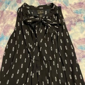 Womens Worthington blouse size medium